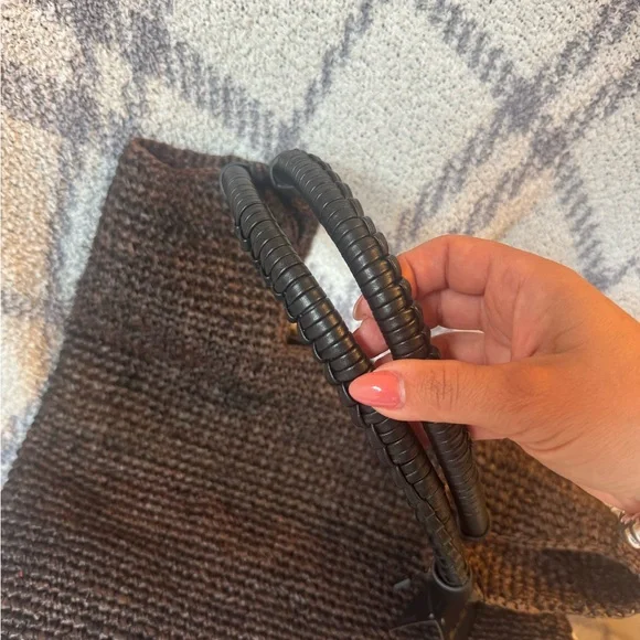 Massimo Dutti Black Raffia Tote